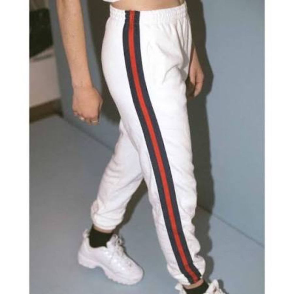 Brandy Melville Rosa Side Stripe Sweatpants